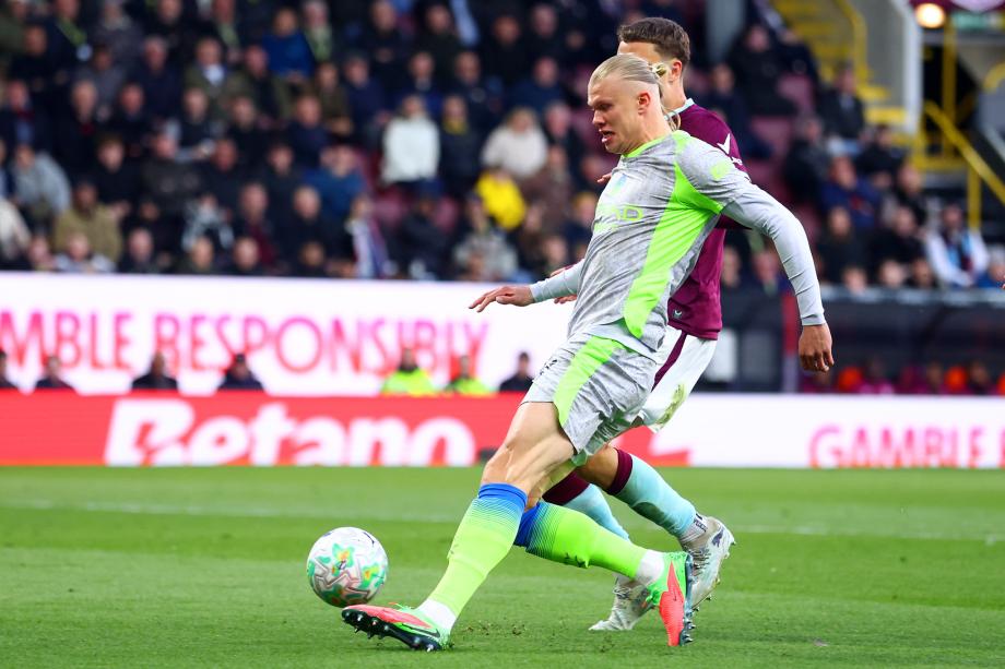 英超|哈兰德5分钟闪击!曼城1-0送伯恩利降级 蓝月亮244天后再登榜首